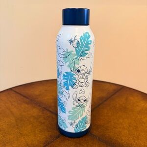 NEW DISNEY PARKS 2026 LILO & STITCH TROPICAL STAINLESS STEEL WATER BOTTLE 21oz 🌴